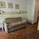 Appartement Cozy With Balcony And Communal Pool
